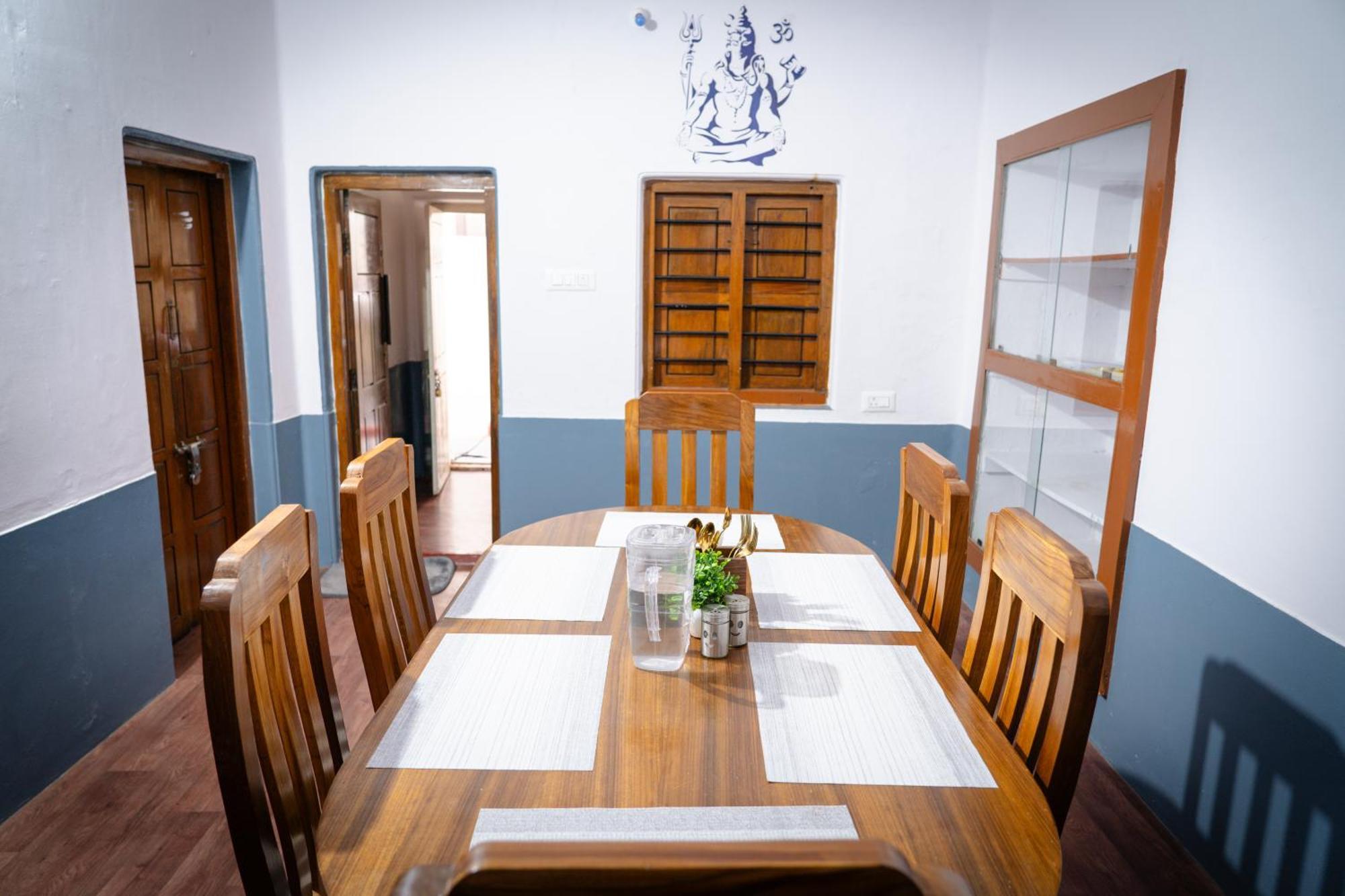 Leo Vishroam Hostel Mysore Exterior photo